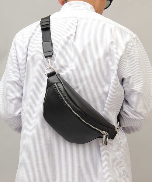 REGiSTA（レジスタ）の「スプリットレザー（牛床革） ウエストポーチ（ボディバッグ/ウエストポーチ・メンズ・ブラック/ダークブラウン/ブラック系その他・FREE）」の4枚目の写真