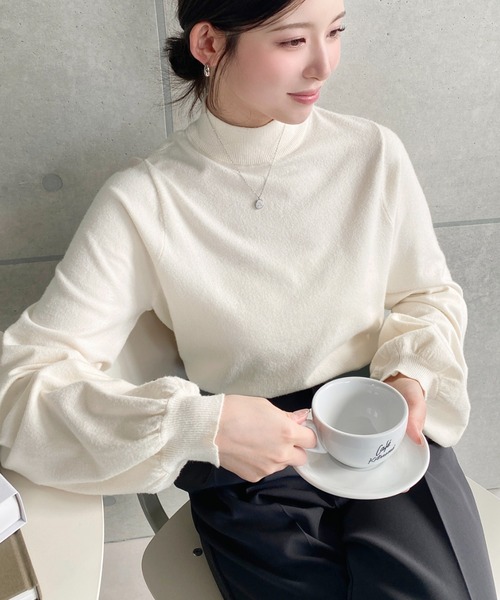 美品♡近年♡ルネ レース ボリュームスリーブ ニット ホワイト 34 セール】【累計販売枚数2万枚突破！】12G ボトルネックボリューム