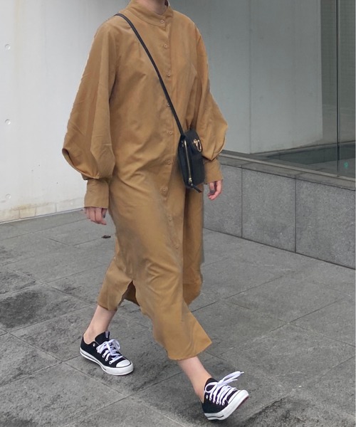 ABITOKYO（アビトーキョー）の「スタンドカラー ボリューム袖シャツワンピース（シャツワンピース・レディース・ベージュ/ブルーグレー/キャメル・FREE）」の20枚目の写真