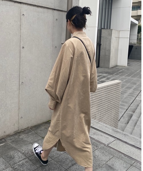 ABITOKYO（アビトーキョー）の「スタンドカラー ボリューム袖シャツワンピース（シャツワンピース・レディース・ベージュ/ブルーグレー/キャメル・FREE）」の17枚目の写真
