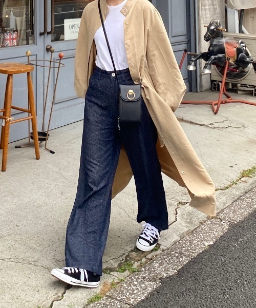 ABITOKYO（アビトーキョー）の「スタンドカラー ボリューム袖シャツワンピース（シャツワンピース・レディース・ベージュ/ブルーグレー/キャメル・FREE）」の11枚目の写真