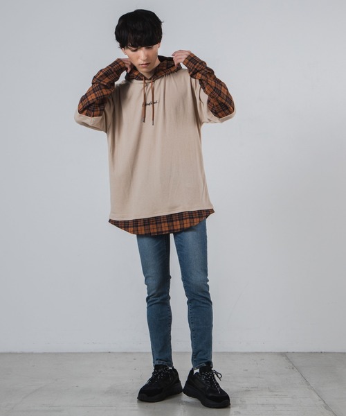 WEGO（ウィゴー）の「WEGO/レイヤードチェックビッグシルエットTシャツ（Tシャツ/カットソー・メンズ・ホワイト/ベージュ/ベージュ系その他・MEDIUM/LARGE）」の10枚目の写真