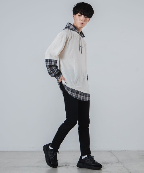 WEGO（ウィゴー）の「WEGO/レイヤードチェックビッグシルエットTシャツ（Tシャツ/カットソー・メンズ・ホワイト/ベージュ/ベージュ系その他・MEDIUM/LARGE）」の7枚目の写真