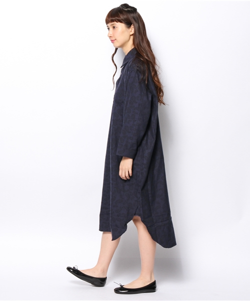 BEAMS BOY（ビームスボーイ）の「BEAMS BOY / ペイズリー スリットシャツワンピース②（シャツワンピース・レディース・チャコールグレー/ネイビー・ONE SIZE）」の6枚目の写真