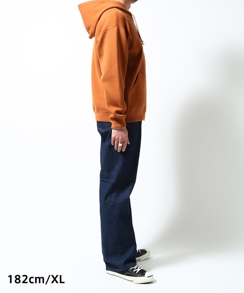 ADAM ET ROPE'（アダムエロペ）の「デニムスラックス（スラックス・メンズ・ダークインディゴブルー/ライトインディゴブルー・S/M/L/XL）」の4枚目の写真