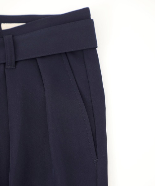 5015【美品】CULLNI クルニ　ベルテッドパンツ　スラックス　ネイビー　S CULLNI（クルニ）の「24-SS-006 / Double Satin Slim Pants with