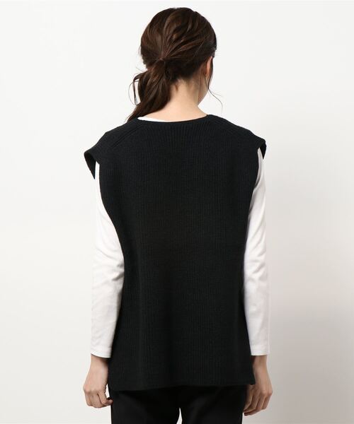 Lugnoncure（ルノンキュール）の「畔Vネックベスト（ベスト・レディース・オフホワイト/ブラック/ベージュ・ﾌﾘ-）」の5枚目の写真