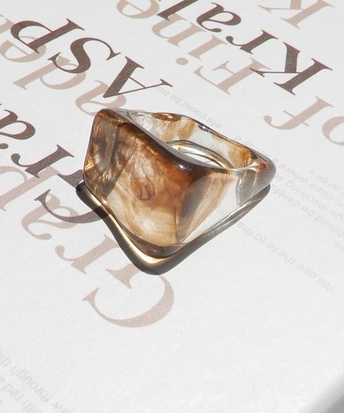 minia（ミニア）の「歪みスクエアフォルムのマーブルリング　◇（リング・レディース・クリア/パープル/ブラウン/グリーン・FREE）」の8枚目の写真