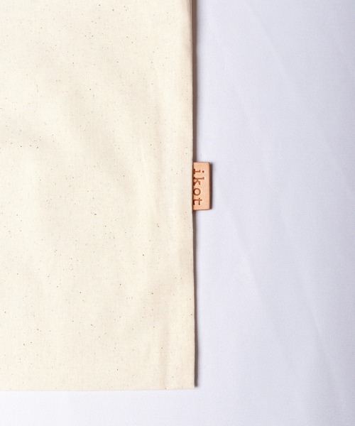 ikot（イコット）の「ikot 丸型レザーショルダーバッグ（ショルダーバッグ・レディース・ブラック/ライトグレー・FREE）」の11枚目の写真