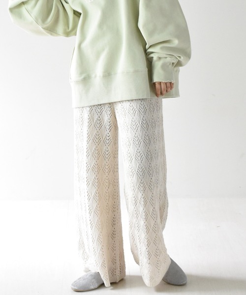 RETRO GIRL（レトロガール）の「スカシ編みパンツ（その他パンツ・レディース・ライトベージュ/オフホワイト/ブラック・FREE）」の2枚目の写真