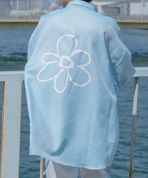 Adoon plain（アドーンプレーン）の「【Adoon plain】フラワープリントオーバーシャツ（シャツ/ブラウス・メンズ・ホワイト/ライトブルー/ブラック/グリーン・MEDIUM/LARGE）」の4枚目の写真