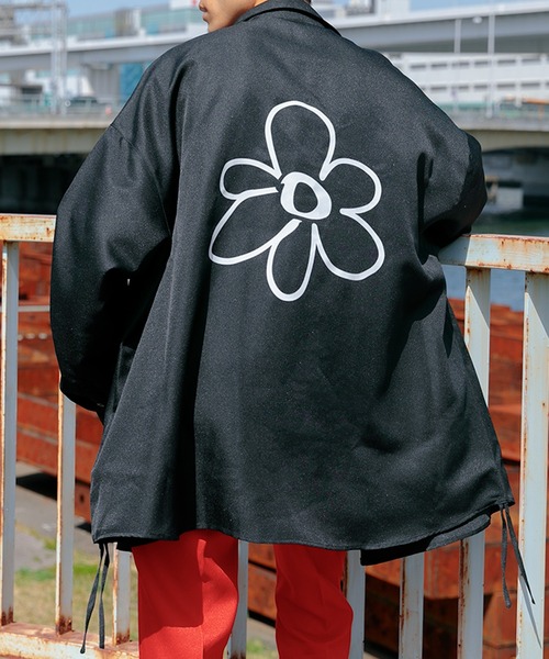 Adoon plain（アドーンプレーン）の「【Adoon plain】フラワープリントオーバーシャツ（シャツ/ブラウス・メンズ・ホワイト/ライトブルー/ブラック/グリーン・MEDIUM/LARGE）」の2枚目の写真