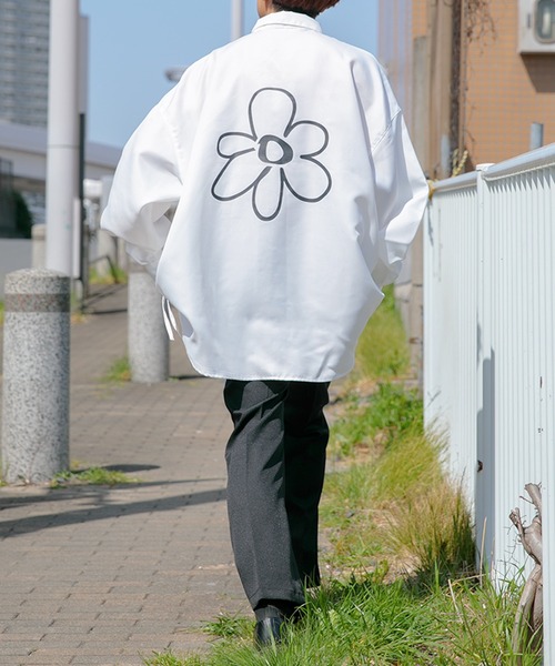 Adoon plain（アドーンプレーン）の「【Adoon plain】フラワープリントオーバーシャツ（シャツ/ブラウス・メンズ・ホワイト/ライトブルー/ブラック/グリーン・MEDIUM/LARGE）」の10枚目の写真