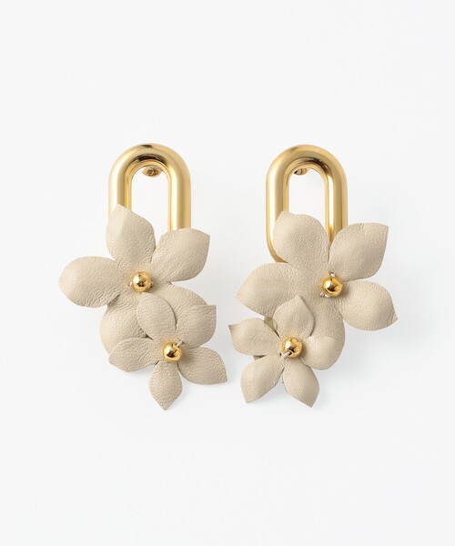 EPOCA（エポカ）の「シトラスチェーンコンビ　ピアス（ピアス（両耳用）・レディース・ブラック/オフホワイト・FREE）」の6枚目の写真