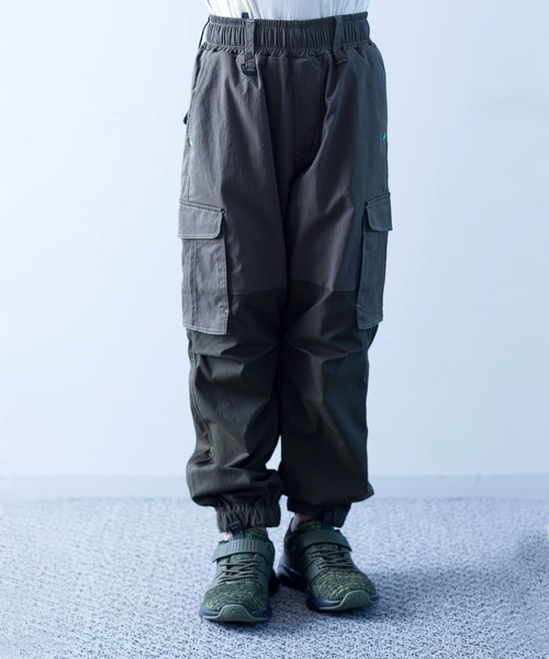 瞬足（シュンソク）の「瞬足/キッズ/切り替えカーゴジョガーパンツ/SSA2020（カーゴパンツ・キッズ・ベージュ/カーキ/チャコール・S/M/L/XL）」の3枚目の写真