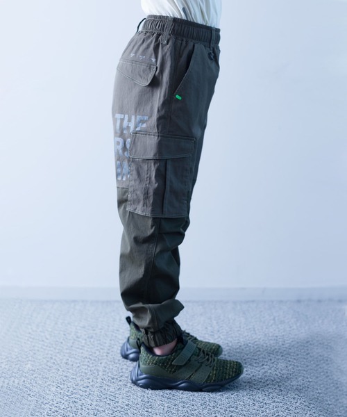 瞬足（シュンソク）の「瞬足/キッズ/切り替えカーゴジョガーパンツ/SSA2020（カーゴパンツ・キッズ・ベージュ/カーキ/チャコール・S/M/L/XL）」の15枚目の写真