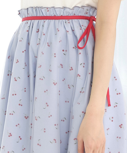 TITTY&CO.(ティティーアンドコー)の「チェリーミディスカート(スカート・レディース・オフホワイト/ライトブルー・SMALL/MEDIUM)」の5枚目の写真
