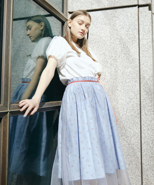 TITTY&CO.(ティティーアンドコー)の「チェリーミディスカート(スカート・レディース・オフホワイト/ライトブルー・SMALL/MEDIUM)」の14枚目の写真