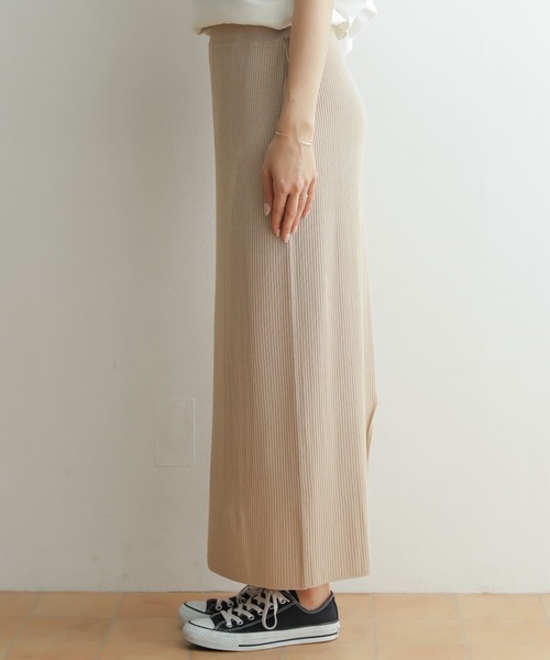 URBAN RESEARCH DOORS（アーバンリサーチドアーズ）の「リブニットスカート（スカート・レディース・モカ/ライトベージュ・ONE）」の11枚目の写真