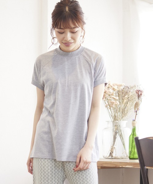 MATCH&more（マッチアンドモア）の「モックネックラグランＴシャツ（Tシャツ/カットソー・レディース・ホワイト/ブラック/ベージュ/グレー/カーキ/ミント・FREE）」の4枚目の写真