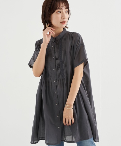 earth music&ecology（アースミュージックアンドエコロジー）の「ピンタックレース チュニック ＊（Tシャツ/カットソー・レディース・チャコールグレー/オフホワイト/ミント/モカ・FREE）」の2枚目の写真