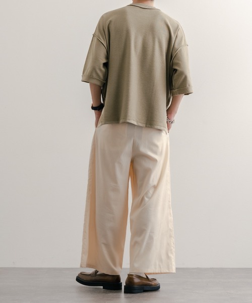 epnok(エプノック)の「ミニ裏毛裏使いTee(Tシャツ/カットソー・メンズ・ベージュ/ライトカーキ/グレイッシュブルー・SMALL/MEDIUM/LARGE)」の18枚目の写真