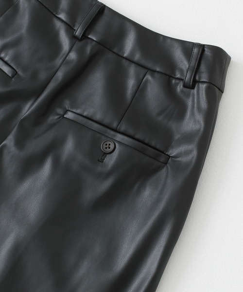 URBAN RESEARCH（アーバンリサーチ）の「フェイクレザータックパンツ