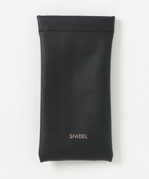SNIDEL（スナイデル）の「【SNIDEL　EYEWEAR】太フレーム PCメガネ（メガネ・レディース・ブラック/ベージュ/モカ・FREE）」の5枚目の写真
