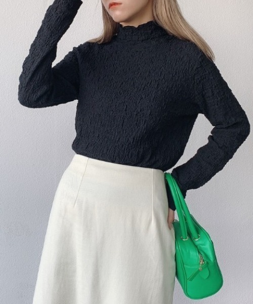 VANNIE U（ヴァニーユー）の「しゅわしゅわハイネックT（Tシャツ/カットソー・レディース・テラコッタ/ブラック/マスタード/オリーブ/アイボリー・FREE）」の16枚目の写真