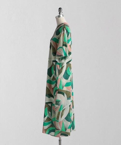 極美品✨ロエフ シルクプリントワンピース シルク100 マキシ丈 緑 定価約8万 LOEFF（ロエフ）の「＜LOEFF（ロエフ）＞シルク プリント