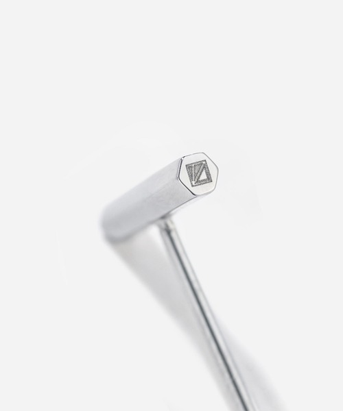 Vaya Con Dios（ヴァヤコンディオス）の「【VayaConDios/ヴァヤコンディオス】stainless hexagon bar pierce［両耳用］（ピアス（両耳用）・メンズ・シルバー/ゴールド/ブラック・FREE）」の20枚目の写真