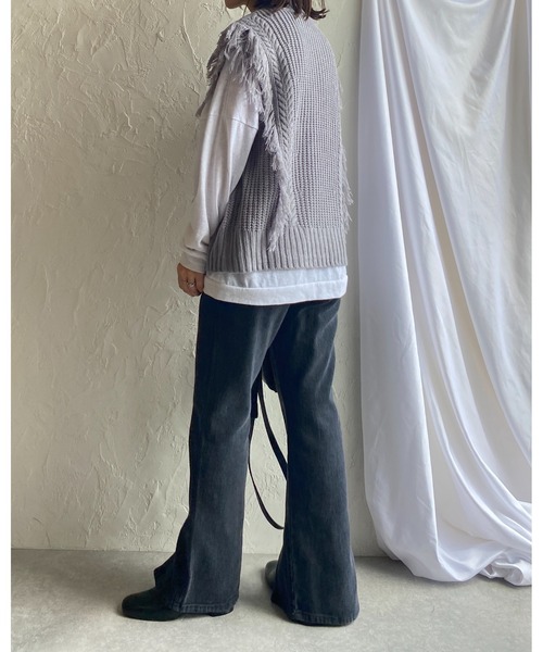 She's Closet(シーズクローゼット)の「ケーブル&片畦編みフリンジニットベスト(ベスト・レディース・ブラック/カーキ/ブルーグレー/アイボリー・FREE)」の13枚目の写真