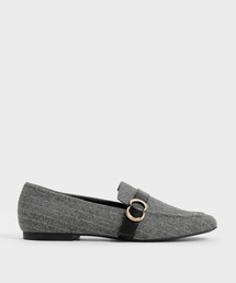 CHARLES & KEITH（チャールズ & キース）の「メタリックアクセント ペニーローファー / Metallic Accent Penny Loafers（ローファー）」