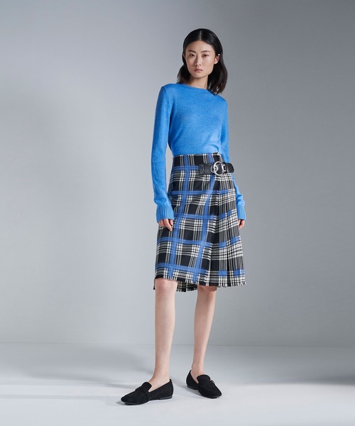 CHARLES & KEITH(チャールズ & キース)の「メタリックアクセント ペニーローファー / Metallic Accent Penny Loafers(ローファー・レディース・グレー/オフホワイト/アニマル/ブラック系その他2・22.5cm/23cm/23.5cm/24.5cm/25cm/25.5cm)」の12枚目の写真