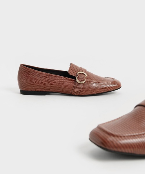 CHARLES & KEITH(チャールズ & キース)の「メタリックアクセント ペニーローファー / Metallic Accent Penny Loafers(ローファー・レディース・グレー/オフホワイト/アニマル/ブラック系その他2・22.5cm/23cm/23.5cm/24.5cm/25cm/25.5cm)」の22枚目の写真