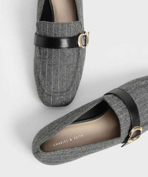 CHARLES & KEITH(チャールズ & キース)の「メタリックアクセント ペニーローファー / Metallic Accent Penny Loafers(ローファー・レディース・グレー/オフホワイト/アニマル/ブラック系その他2・22.5cm/23cm/23.5cm/24.5cm/25cm/25.5cm)」の20枚目の写真