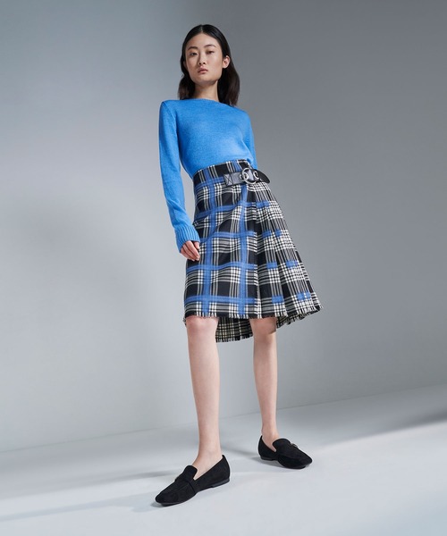 CHARLES & KEITH(チャールズ & キース)の「メタリックアクセント ペニーローファー / Metallic Accent Penny Loafers(ローファー・レディース・グレー/オフホワイト/アニマル/ブラック系その他2・22.5cm/23cm/23.5cm/24.5cm/25cm/25.5cm)」の14枚目の写真