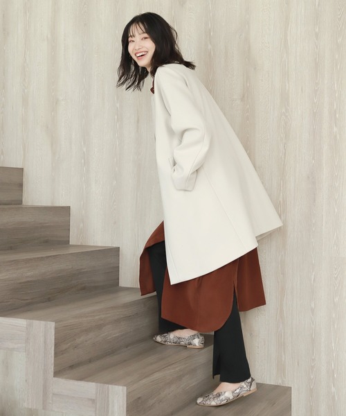 LAKOLE（ラコレ）の「ウーリーテックラウンドカラーハーフコート / 953531（ノーカラーコート・レディース・ライトグレー/ブラック/ライトベージュ・SMALL/MEDIUM）」の19枚目の写真