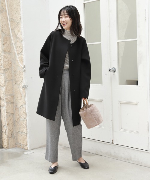 LAKOLE（ラコレ）の「ウーリーテックラウンドカラーハーフコート / 953531（ノーカラーコート・レディース・ライトグレー/ブラック/ライトベージュ・SMALL/MEDIUM）」の14枚目の写真