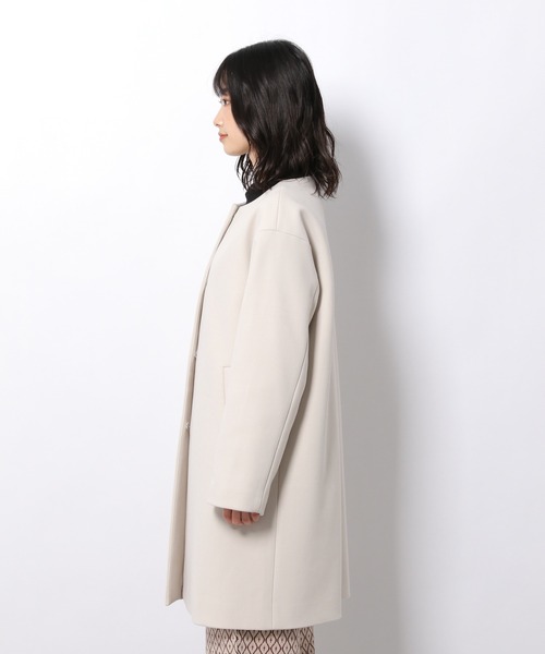 LAKOLE（ラコレ）の「ウーリーテックラウンドカラーハーフコート / 953531（ノーカラーコート・レディース・ライトグレー/ブラック/ライトベージュ・SMALL/MEDIUM）」の7枚目の写真