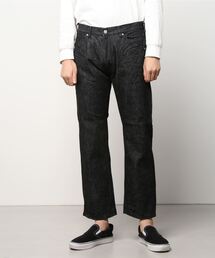 CLASSIC STRAIGHT：クラシックストレートジーンズ