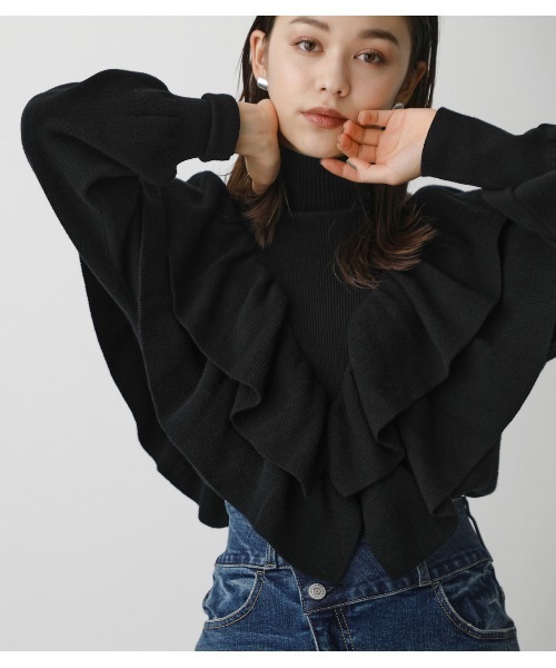 AZUL by moussy（アズールバイマウジー）の「BIG FRILL KNIT TOPS