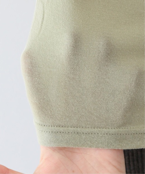 Spick & Span（スピックアンドスパン）の「【MIJEONG PARK】ロールネックジャージートップ◆（Tシャツ/カットソー・レディース・グリーン/パープル/アイボリー/ネイビー・SMALL）」の20枚目の写真