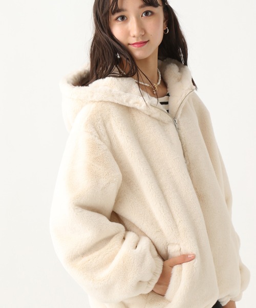 repipi armario（レピピ アルマリオ）の「モコモコファーフーディージャケット（その他アウター・キッズ・アイボリー/ブラウン/サックスブルー/ブラック・SMALL/MEDIUM/LARGE）」の14枚目の写真