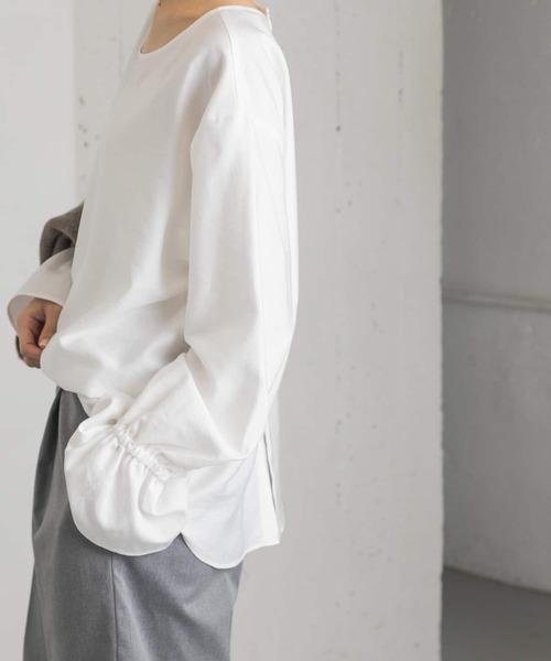 URBAN RESEARCH（アーバンリサーチ）の「ギャザースリーブブラウス（シャツ/ブラウス・レディース・オフホワイト/モカ・FREE）」の10枚目の写真