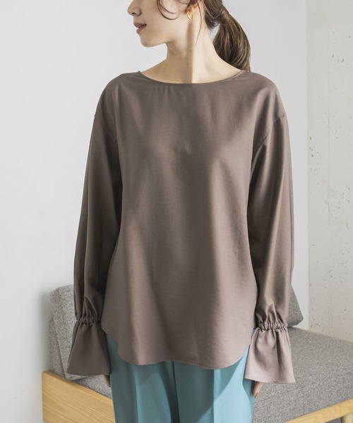 URBAN RESEARCH（アーバンリサーチ）の「ギャザースリーブブラウス（シャツ/ブラウス・レディース・オフホワイト/モカ・FREE）」の16枚目の写真