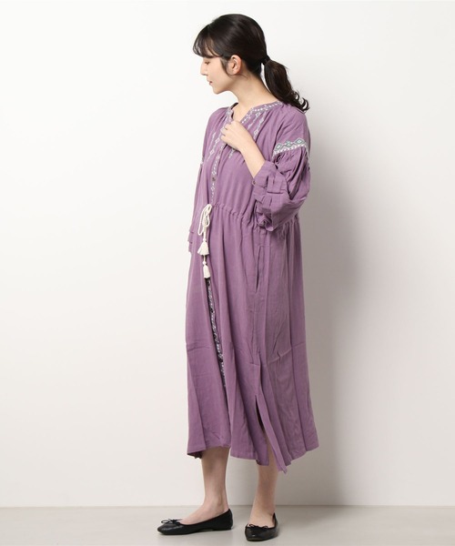 チチカカ(チチカカ)の「エスニック刺繍ワンピース(シャツワンピース・レディース・パープル/グリーン/アイボリー・FREE)」の22枚目の写真
