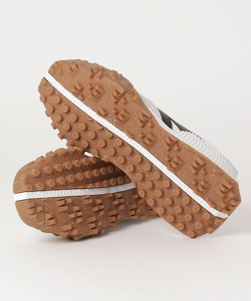 NEW BALANCE（ニューバランス）の「UXC72（スニーカー・メンズ・ホワイト/ブラック・28.5cm/27.5cm/24.5cm/23.0cm/25.5cm/22.5cm/26.0cm/26.5cm/25.0cm/24.0cm/29.0cm/23.5cm/27.0cm/28.0cm）」の4枚目の写真