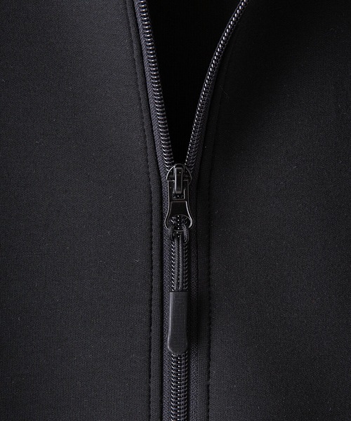 OUTDOOR PRODUCTS APPAREL(アウトドアプロダクツアパレル)の「エアダンボール ストレッチ ZIPパーカー ワンポイントブランドロゴ(パーカー・メンズ・グレー/ブラック・MEDIUM/LARGE/X-LARGE)」の7枚目の写真