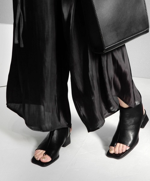 alala（アララ）の「ハイカットトングサンダル　◇（サンダル・レディース・アイボリー/ブラック/グレイッシュベージュ/シルバー・S/M/L/LL）」の8枚目の写真